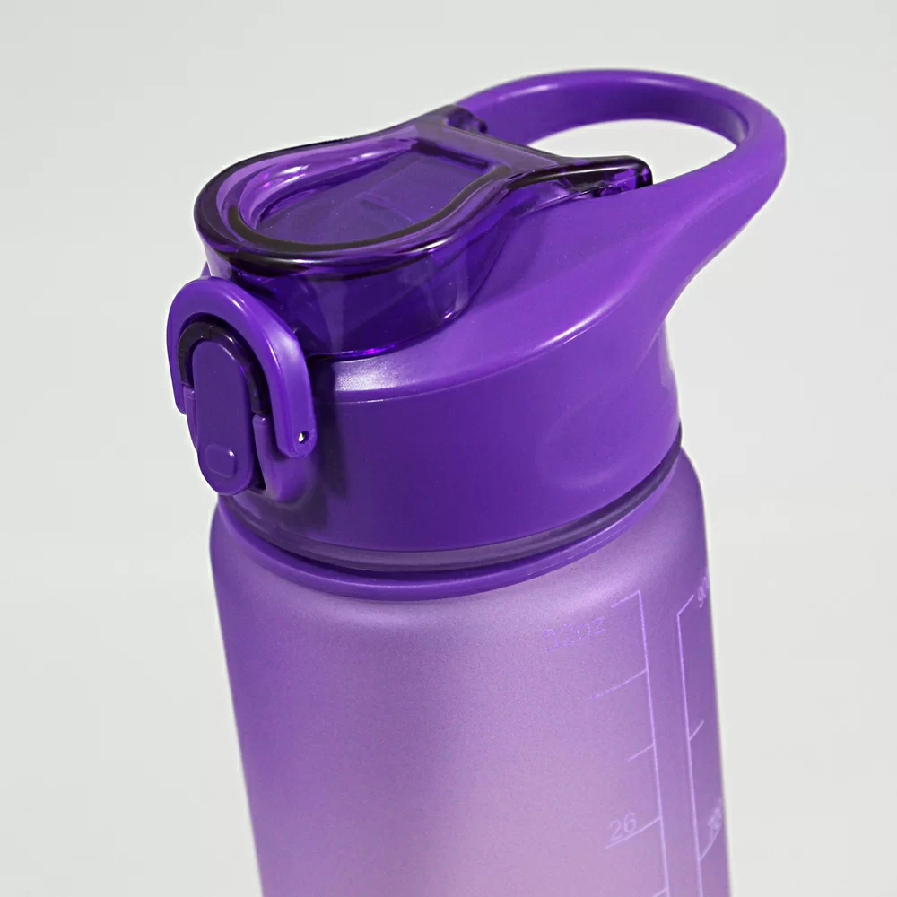 Реальное фото Бутылка для воды Be First 900 мл ТРИТАН фиолетовая матовая SN2035-violet-frost от магазина СпортСЕ