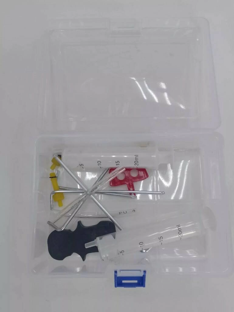 Реальное фото Набор для прокачки тормозов(без рабочей жидкости) Logan Repair Kit от магазина СпортСЕ